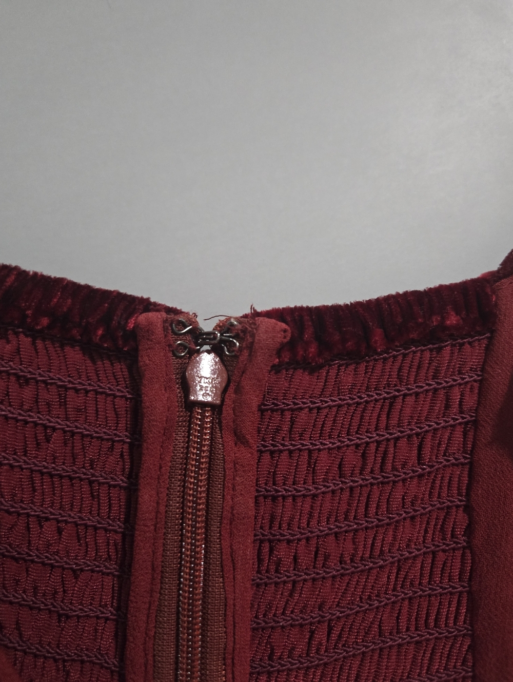 Reformation Pennington Dress Red Velvet Size 6 **read Description - Picture 8 of 11